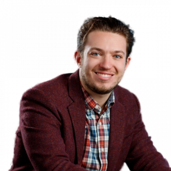 Evan_headshot_transparent