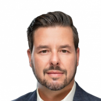 Gus De Camargo